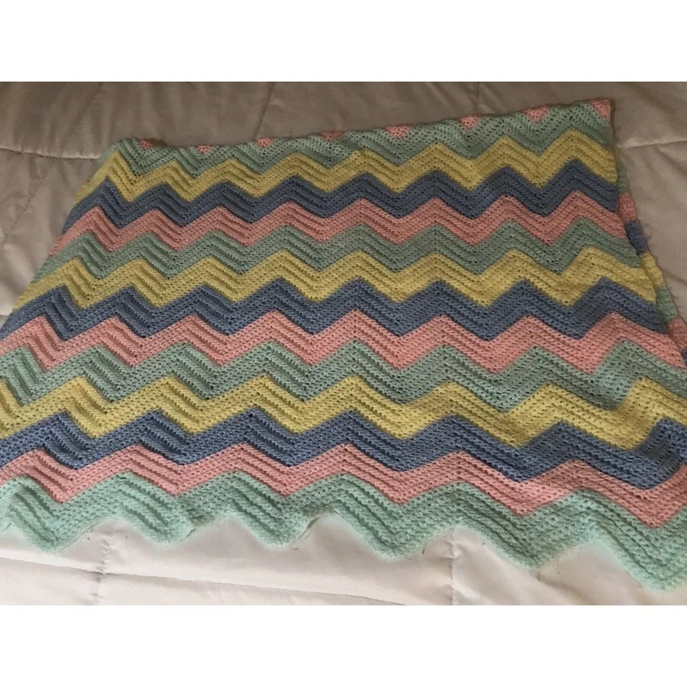 Four toned Chevron Pretty Pink Blue Yellow Green Vintage Afghan‎ Throw Blanket